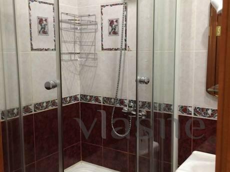 1 bedroom apartment in the center Econom, Kemerovo - günlük kira için daire