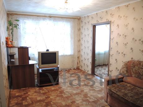 The cozy apartments at good price, Bratsk - günlük kira için daire