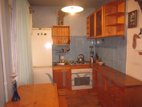 Silpo merkezinde rahat daire, Bakhmut (Artemivsk) - günlük kira için daire