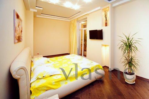 One bedroom apartment with Jacuzzi, Saratov - günlük kira için daire