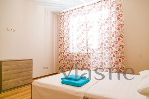 Clean, comfortable one-bedroom apartment, Казань - квартира подобово