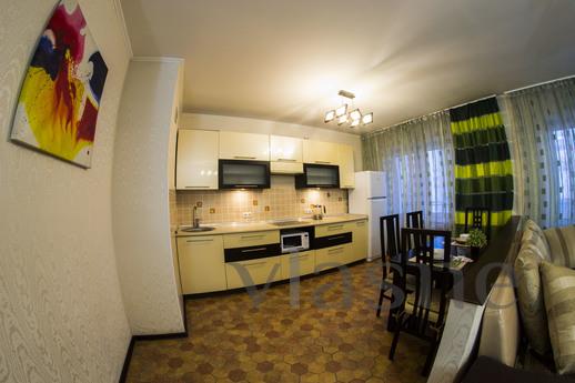 Luxurious apartment in the center., Omsk - günlük kira için daire