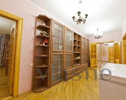 4-bedroom apartment in the center, Казань - квартира подобово