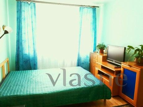 Clean, not smoked, 4 beds, Novosibirsk - apartment by the day