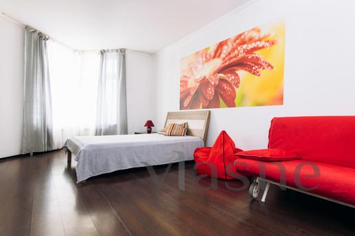 A chic spacious studio in a youth style, located in the elit