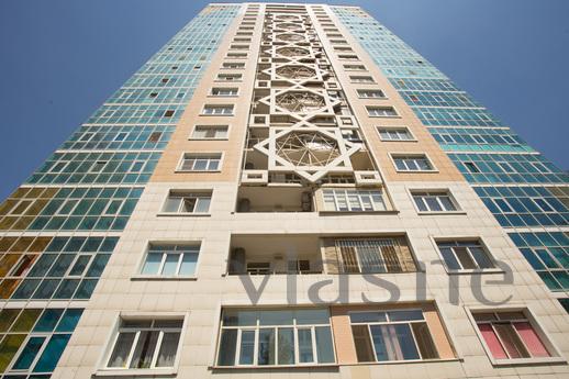 Apartments on Gagarina 127, Almaty - günlük kira için daire