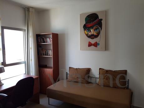 Three bedroom apartment on the beach, Netanya - günlük kira için daire