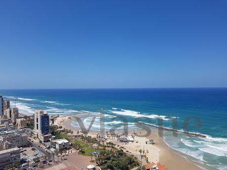 Penthouse on the beach, Netanya - apartment by the day