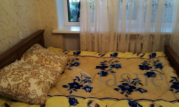 1 bedroom Centre. Station. Wi-Fi, Dnipro (Dnipropetrovsk) - apartment by the day