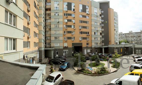 The apartment is near the EXPO Hall, Kyiv - apartment by the day