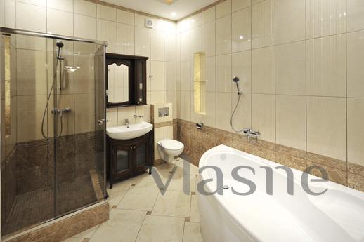 Vip apartment in the city, Lviv - apartment by the day