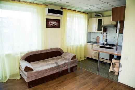 Sotsgorod, block 95 for 4 sleeping place, Krivoy Rog - günlük kira için daire
