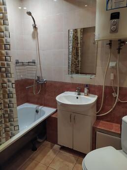 1 room apartment on Raiduzhniy, Skymol row, Kyiv - günlük kira için daire
