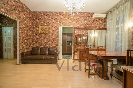 Comfortable apartment in the center!, Moscow - günlük kira için daire