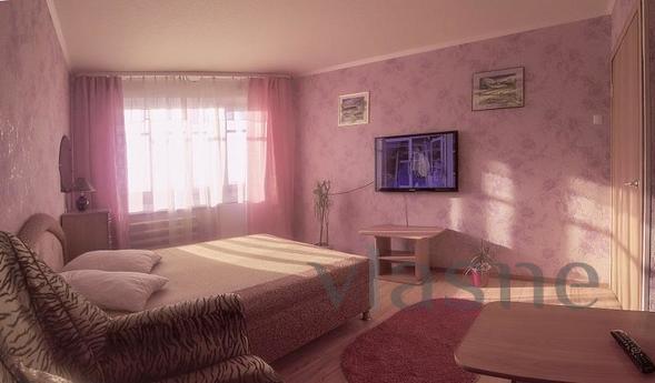 1 bedroom apartment in the center, Kemerovo - günlük kira için daire