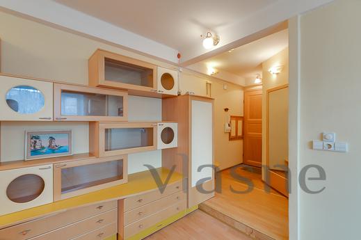 Three-room apartment in Victory Park, Saint Petersburg - mieszkanie po dobowo