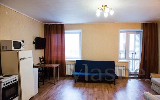 The apartment is in a new building, Omsk - günlük kira için daire