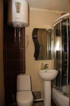 Luxury one-bedroom apartment!, Karaganda - günlük kira için daire