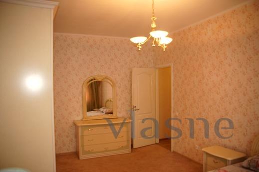 Luxury 3-bedroom in the heart!, Volgograd - günlük kira için daire