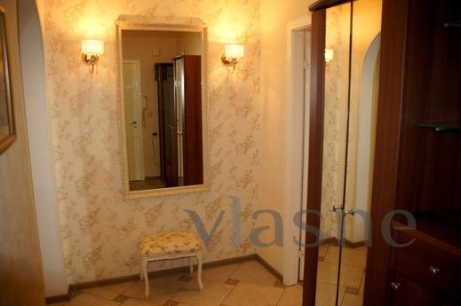 Luxury 3-bedroom in the heart!, Volgograd - günlük kira için daire