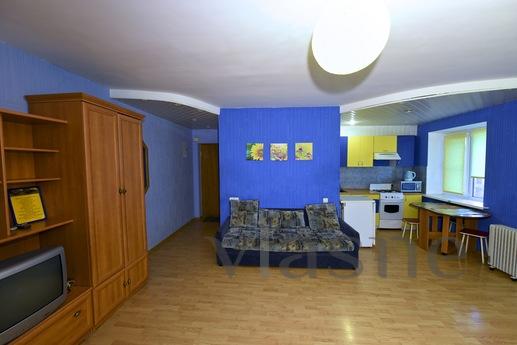 1-bedroom apartment in the center, Volgograd - günlük kira için daire