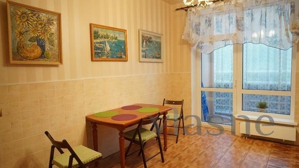 3 bedrooms 6 places metro Sokol, Москва - квартира подобово