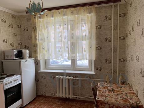 Clean and comfortable 1 bedroom apartmen, Ufa - günlük kira için daire