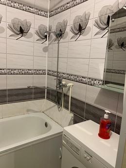 Clean and comfortable 1 bedroom apartmen, Уфа - квартира подобово