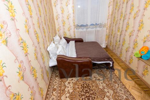 In the center of Rostov 3-room apartment, Rostov-on-Don - günlük kira için daire