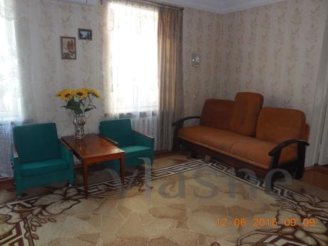 Own 3-bedroom house, Yevpatoriya - günlük kira için daire