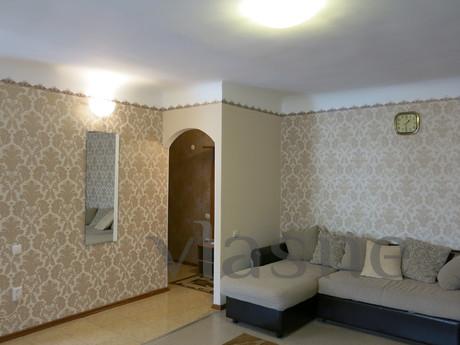 2 bedroom apartment for rent, Novosibirsk - apartment by the day