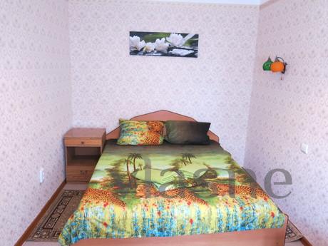 2 bedroom apartment for rent, Novosibirsk - apartment by the day