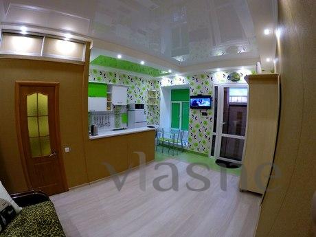 with designer renovation Studio, Simferopol - günlük kira için daire
