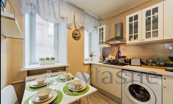 2 bedroom apartment for rent, Москва - квартира подобово