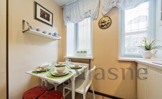 2 bedroom apartment for rent, Moscow - apartment by the day