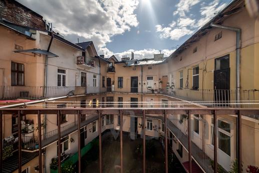 Modern 2BR Apartment in Central Lviv, Lviv - mieszkanie po dobowo