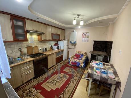 Rent a house near the private sector, Morshyn - apartment by the day