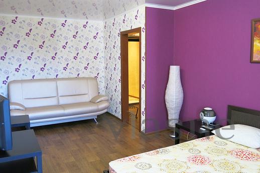 New apartment with jacuzzi in Midtown, Omsk - günlük kira için daire