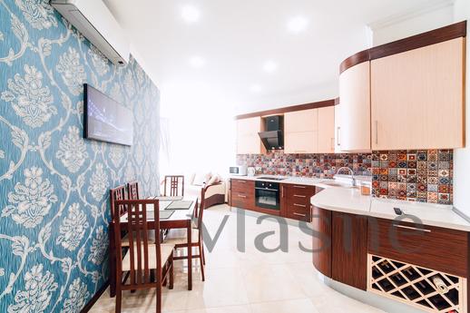 Rent a luxury 3-bedroom in Arcadia, Odessa - günlük kira için daire