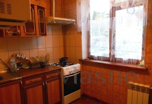 Rent apartments 1-com. apartment in Yalt, Yalta - apartment by the day
