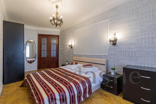 Daily rent 3-room apartment, Saint Petersburg - apartment by the day