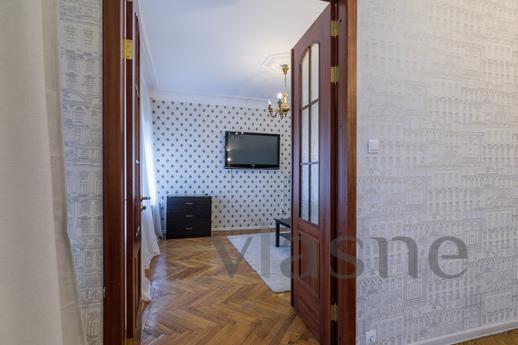 Daily rent 3-room apartment, Saint Petersburg - apartment by the day