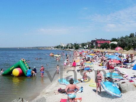 Cheap rooms - 3 minutes from the sea, Berdiansk - mieszkanie po dobowo