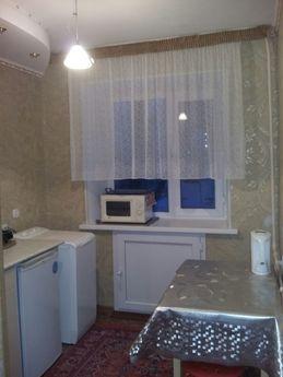 economy class, Bekturova 71, Pavlodar - apartment by the day