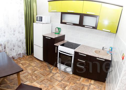 2 bedroom apartment near City Mall, Новокузнецьк - квартира подобово