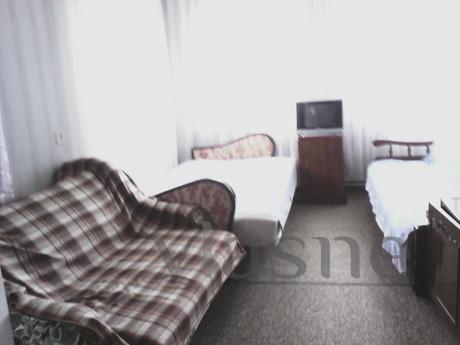 Comfortable rooms - 400 m from the sea, Berdiansk - apartment by the day