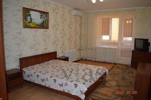 2 odalı dairemizi kiralayın, Odessa - günlük kira için daire