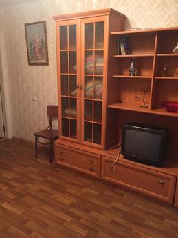 Kendi 2 odalı sq. Bedava, Chernomorsk (Illichivsk) - günlük kira için daire