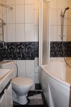 2-bedroom apartment in a new house, Odessa - apartment by the day