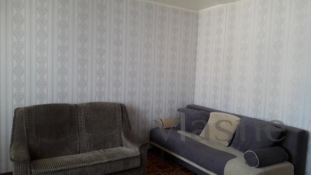 Own 2-bedroom apartment near the sea, Chernomorsk (Illichivsk) - apartment by the day